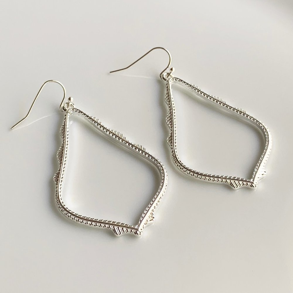 NEW Large Frame Earrings (silver) - Picture 3 of 7